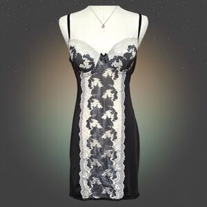 Marilyn Monroe Intimates Black Lace Panel Slip Dress Bombshell Lingerie M